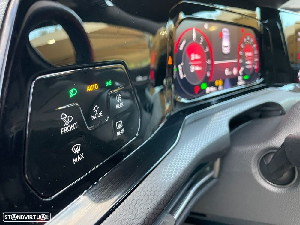 VW Golf 1.4 TSI GTE DSG - 17