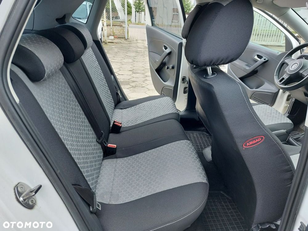Volkswagen Polo - 13