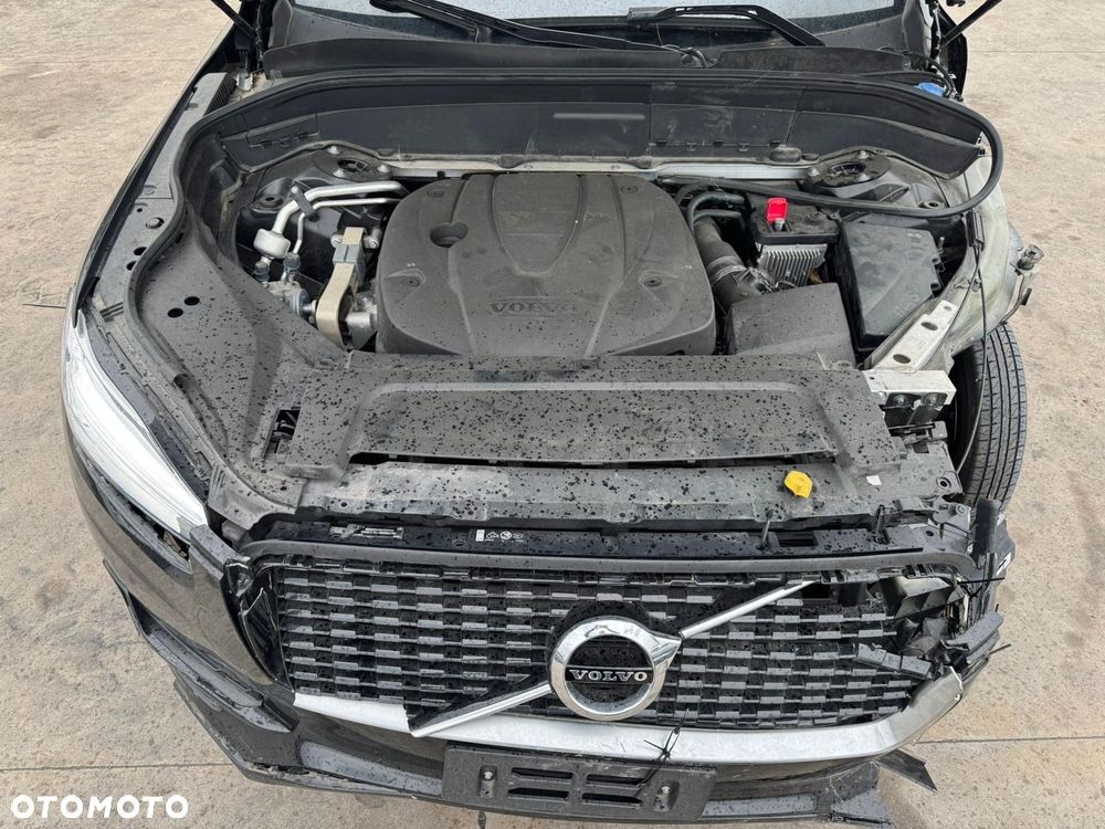 Volvo XC 90 D5 SCR AWD R-Design 7os - 4