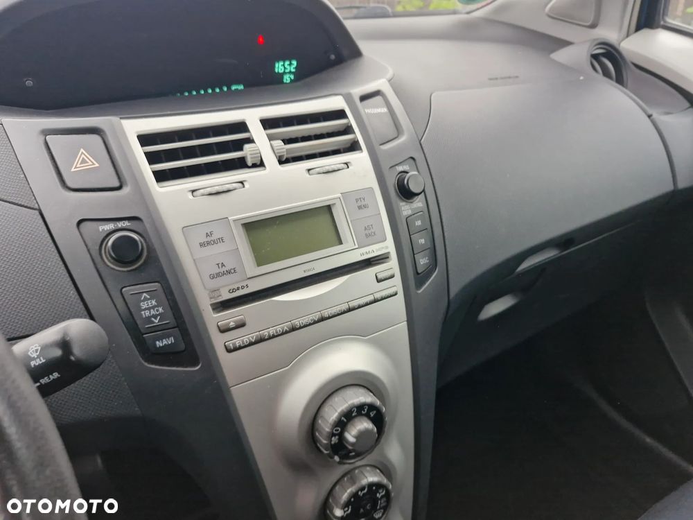 Toyota Yaris 1.0 Luna A/C - 6