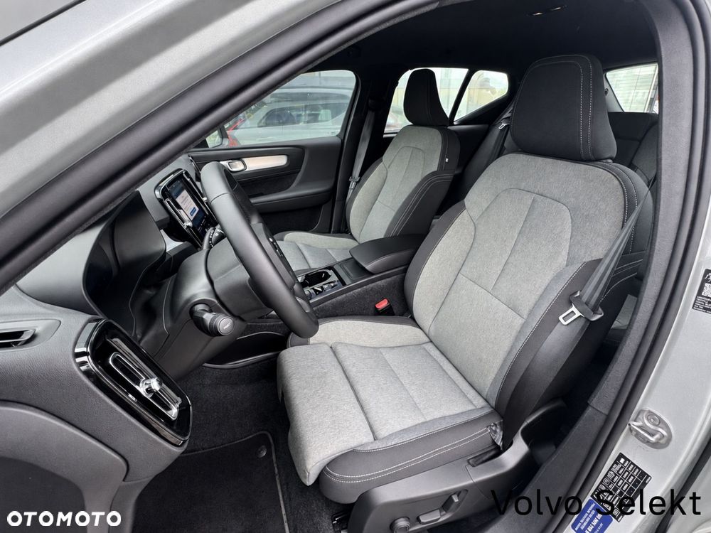 Volvo XC 40 - 31