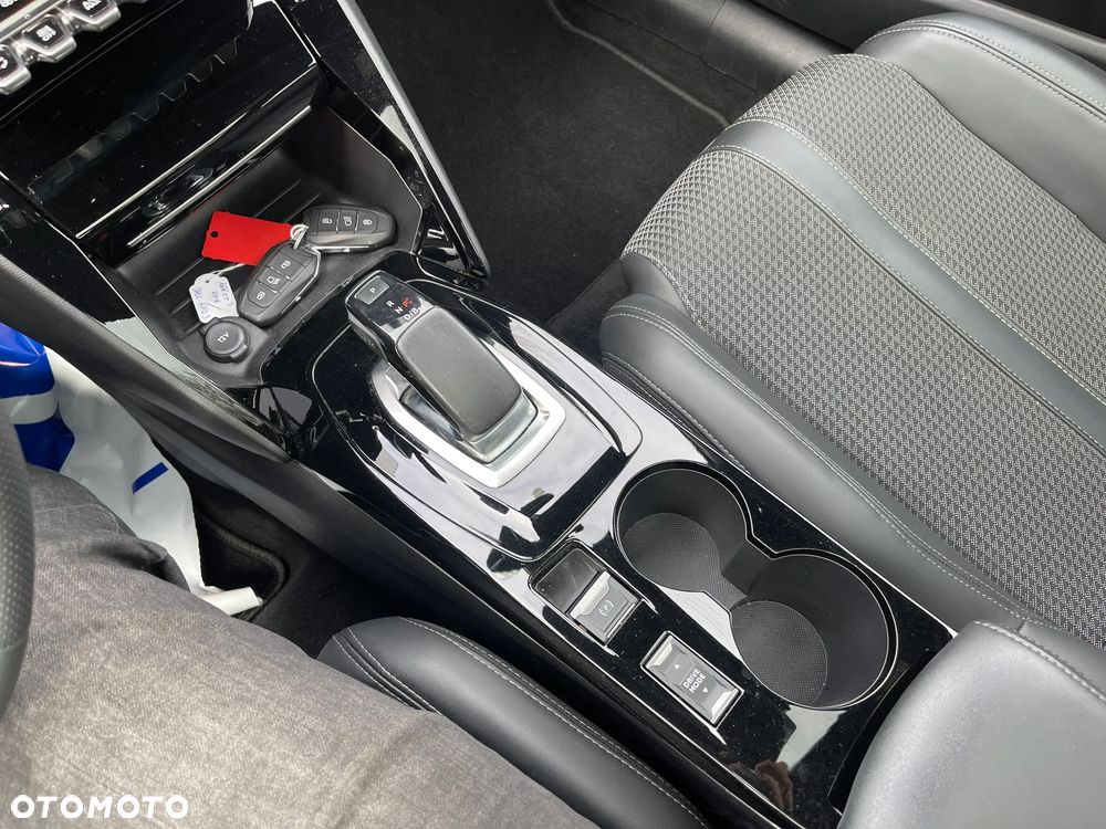 Peugeot 208 GT Line - 18