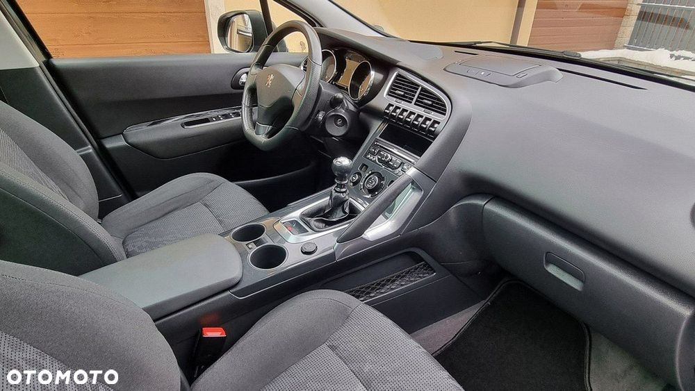Peugeot 3008 - 11