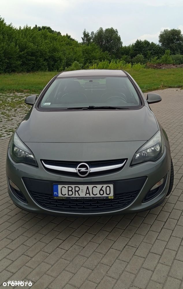 Opel Astra 1.6 EU6 - 2