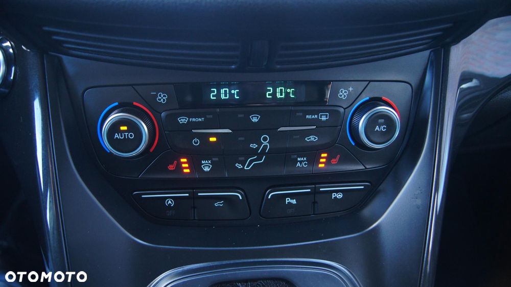 Ford Kuga 1.5 EcoBoost 4WD Titanium Plus - 23