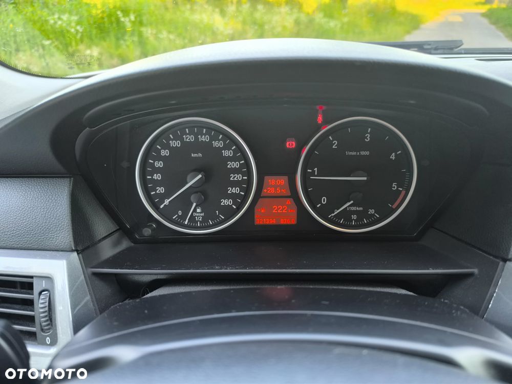 BMW Seria 5 - 16
