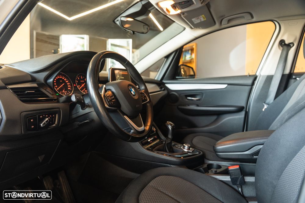 BMW 214 Active Tourer d Luxury Line - 5