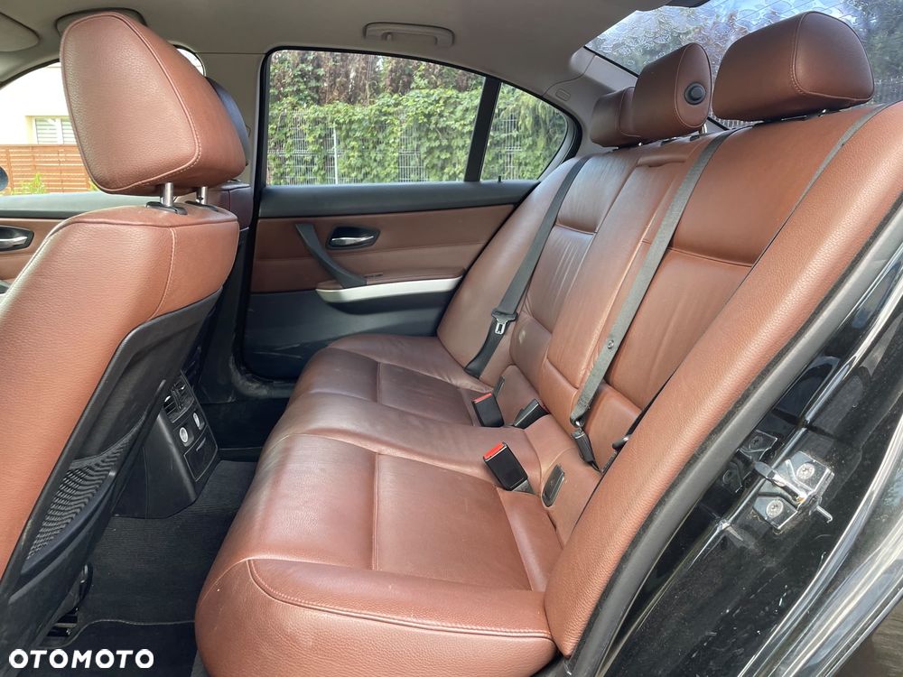BMW Seria 3 318d - 8