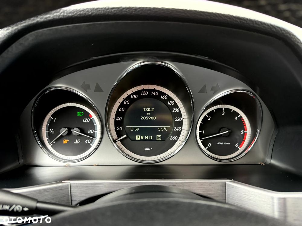 Mercedes-Benz GLK 350 CDI DPF 4Matic 7G-TRONIC SPORT EDITION - 12