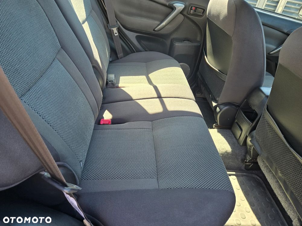 Toyota RAV4 2.0 VVT-i Prestige - 17