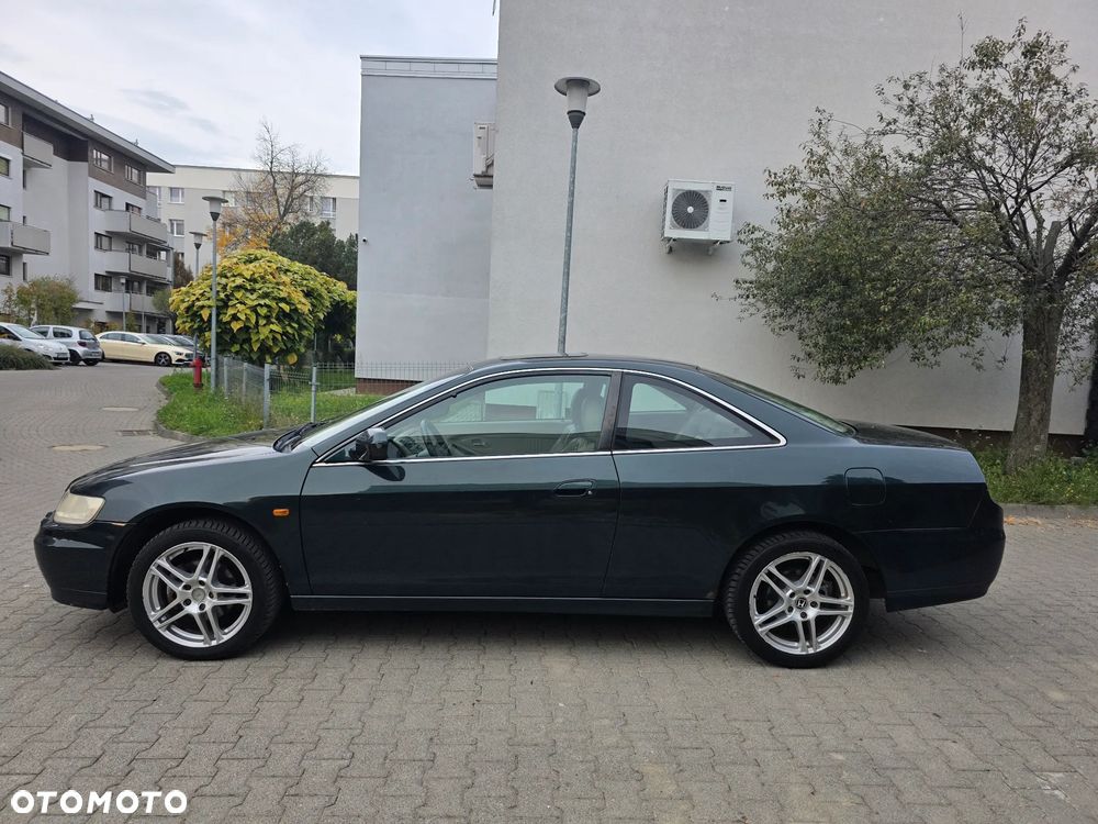 Honda Accord 3.0 V6 EX - 8