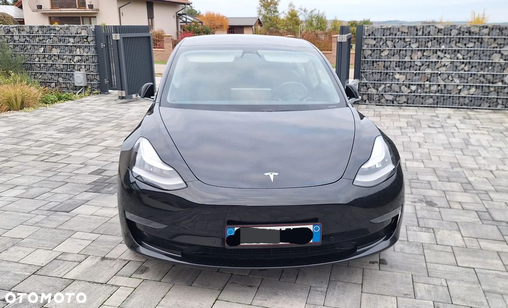 Tesla Model 3 Standard Range Plus - 26