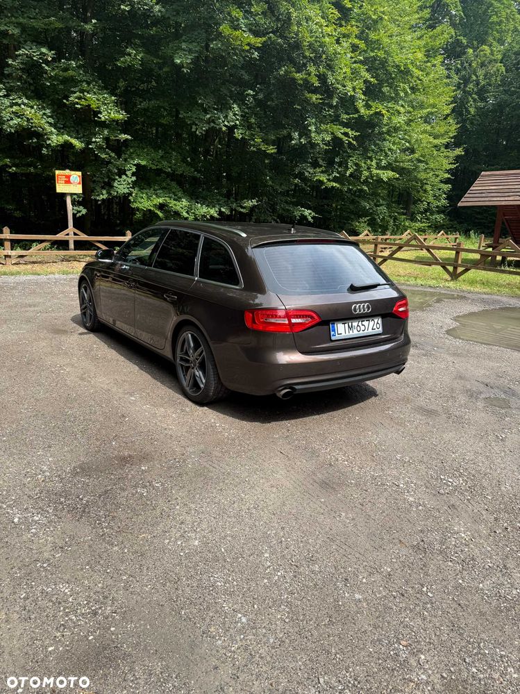 Audi A4 Avant - 4