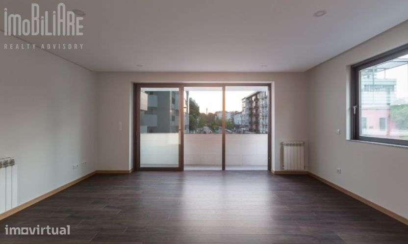 Apartamento T3 novo com varanda Av. da Boavista - Grande imagem: 2/13
