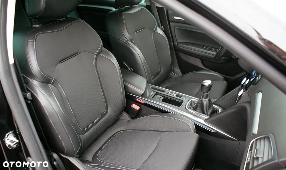 Renault Megane 1.5 Blue dCi Intens - 19