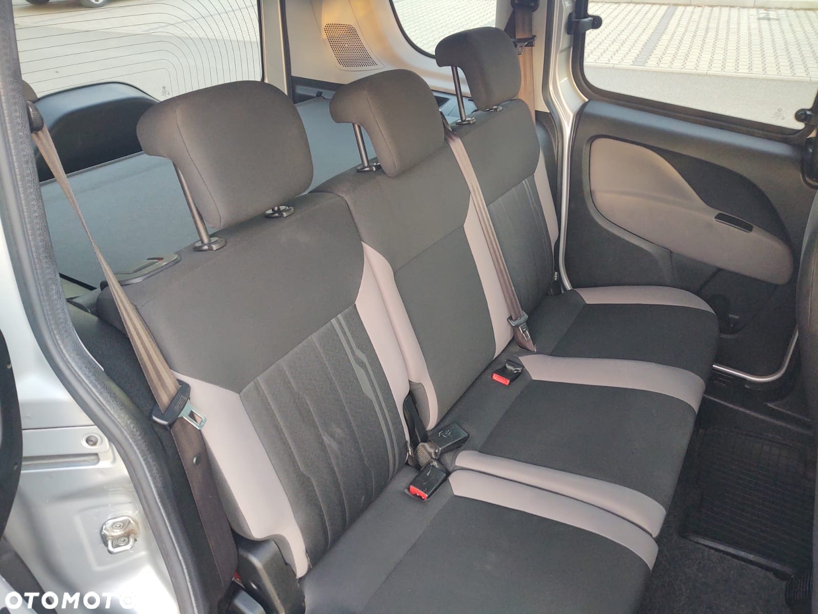 Fiat Doblo 1.4 T-Jet 16V Dynamic - 11
