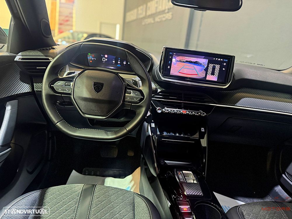 Peugeot 2008 PureTech 130 EAT8 Allure - 20