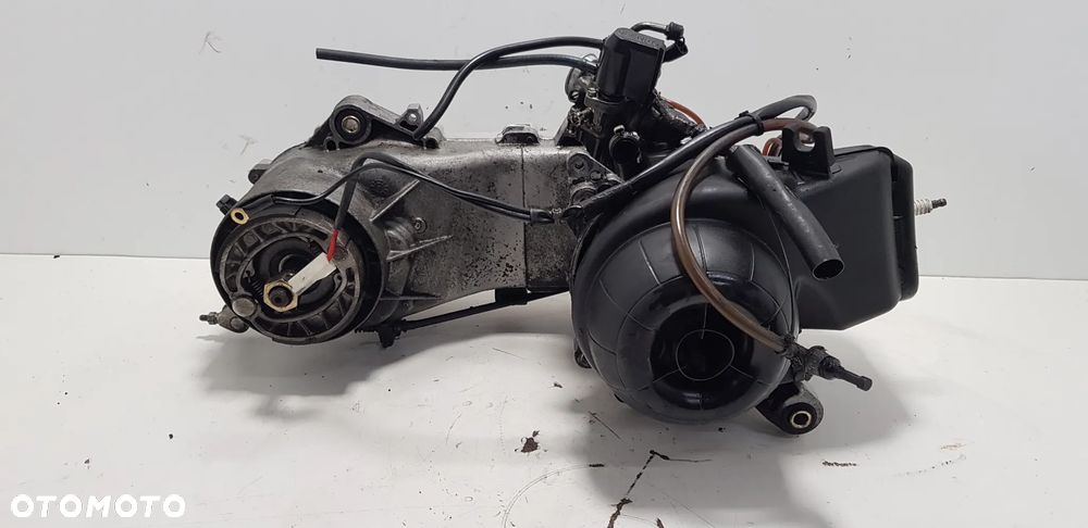 Piaggio Vespa ET 50 Silnik - 2