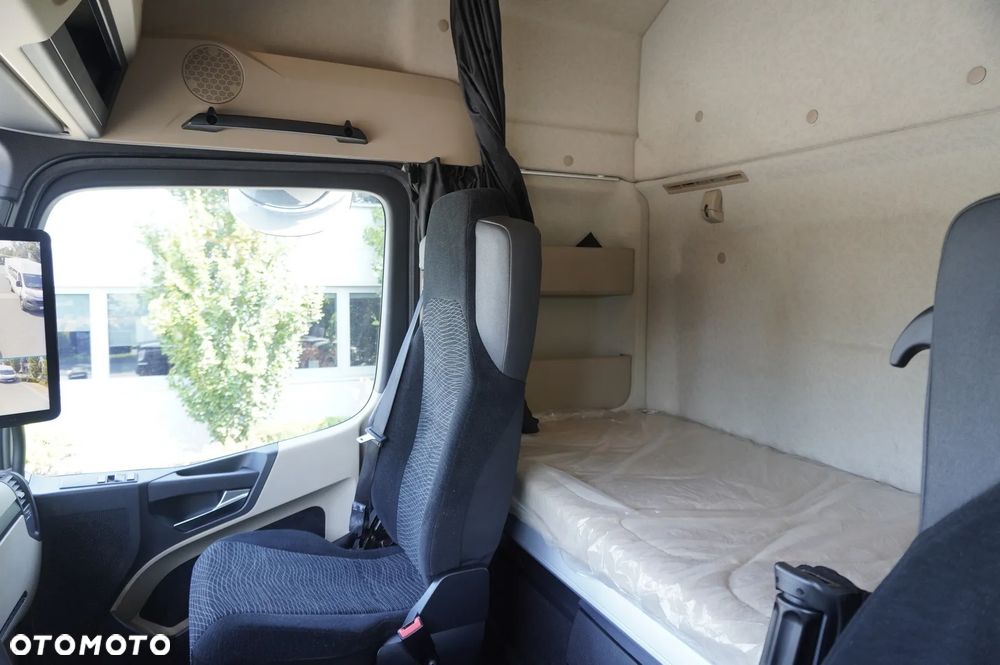 Mercedes-Benz Actros 1843 MP5 / 240 tys. km! - 17