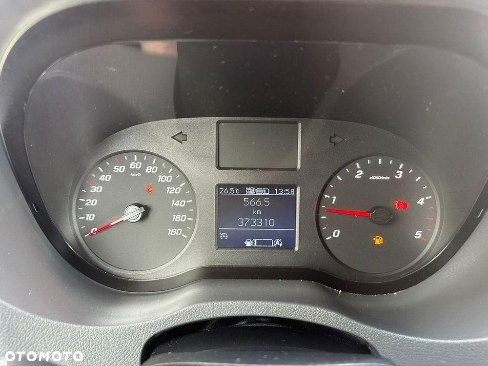 Mercedes-Benz Sprinter - 19