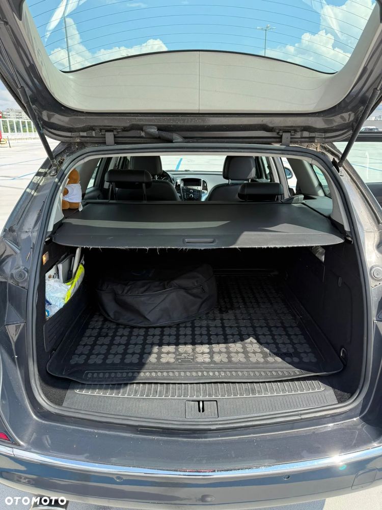 Opel Astra 1.4 T Cosmo - 11