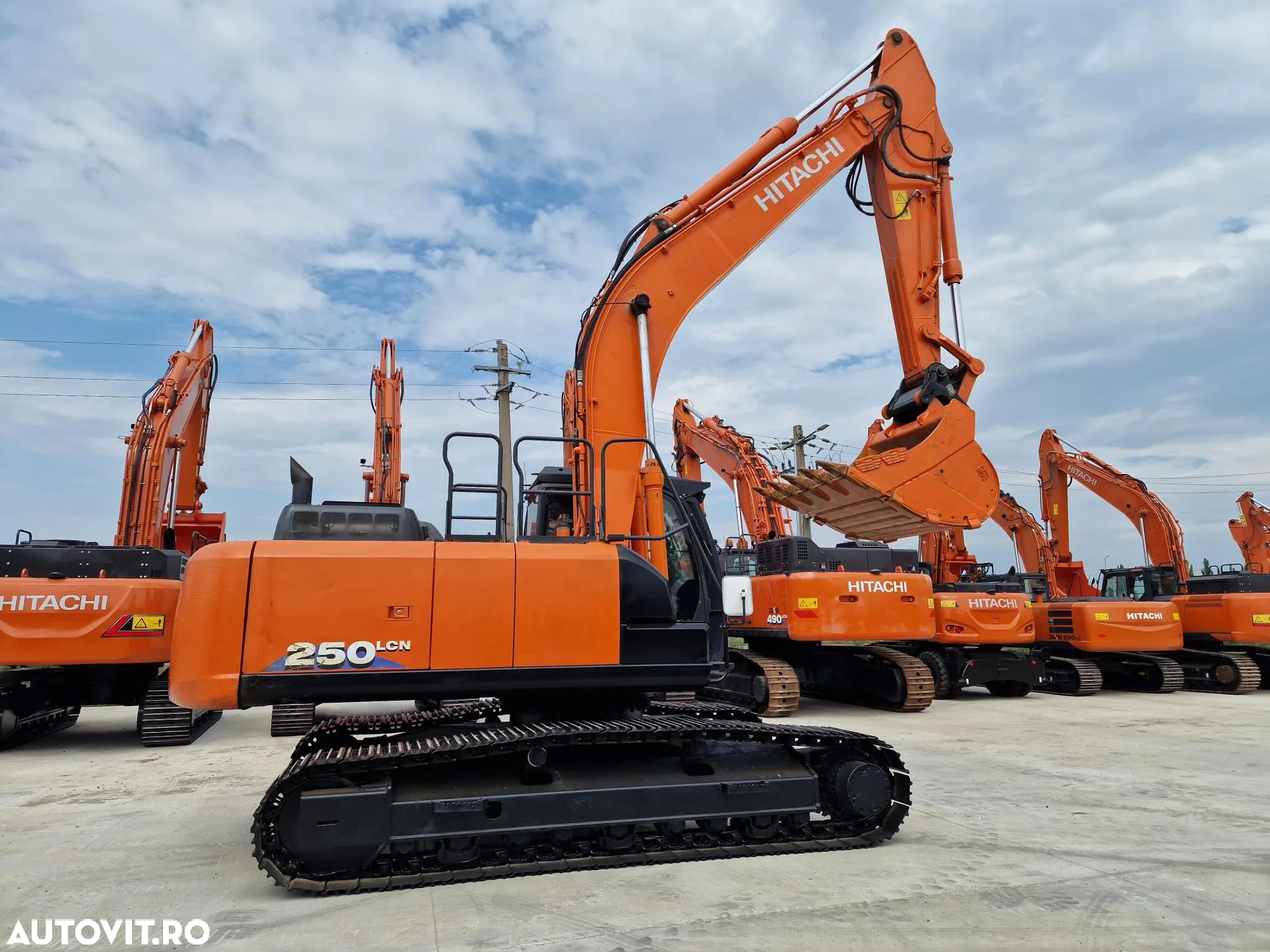 Hitachi ZX250LCN-6, 2016, 8.800h, latime 2,99m, inst picon, a doua inst hidr, gresare automata, protectie cabina, posibilitate leasing, PROMOTIE 77900 EUR+Tva - 4