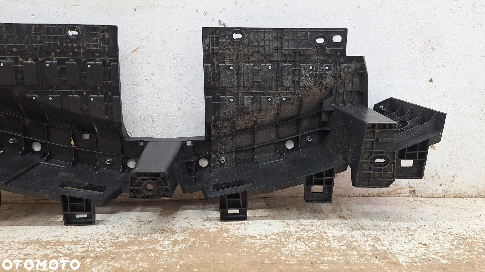 PAS PRZEDNI WZMOCNIENIE MG MARVEL R - 11