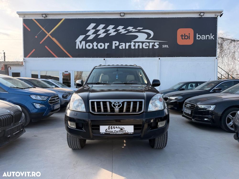 Toyota Land Cruiser - 2