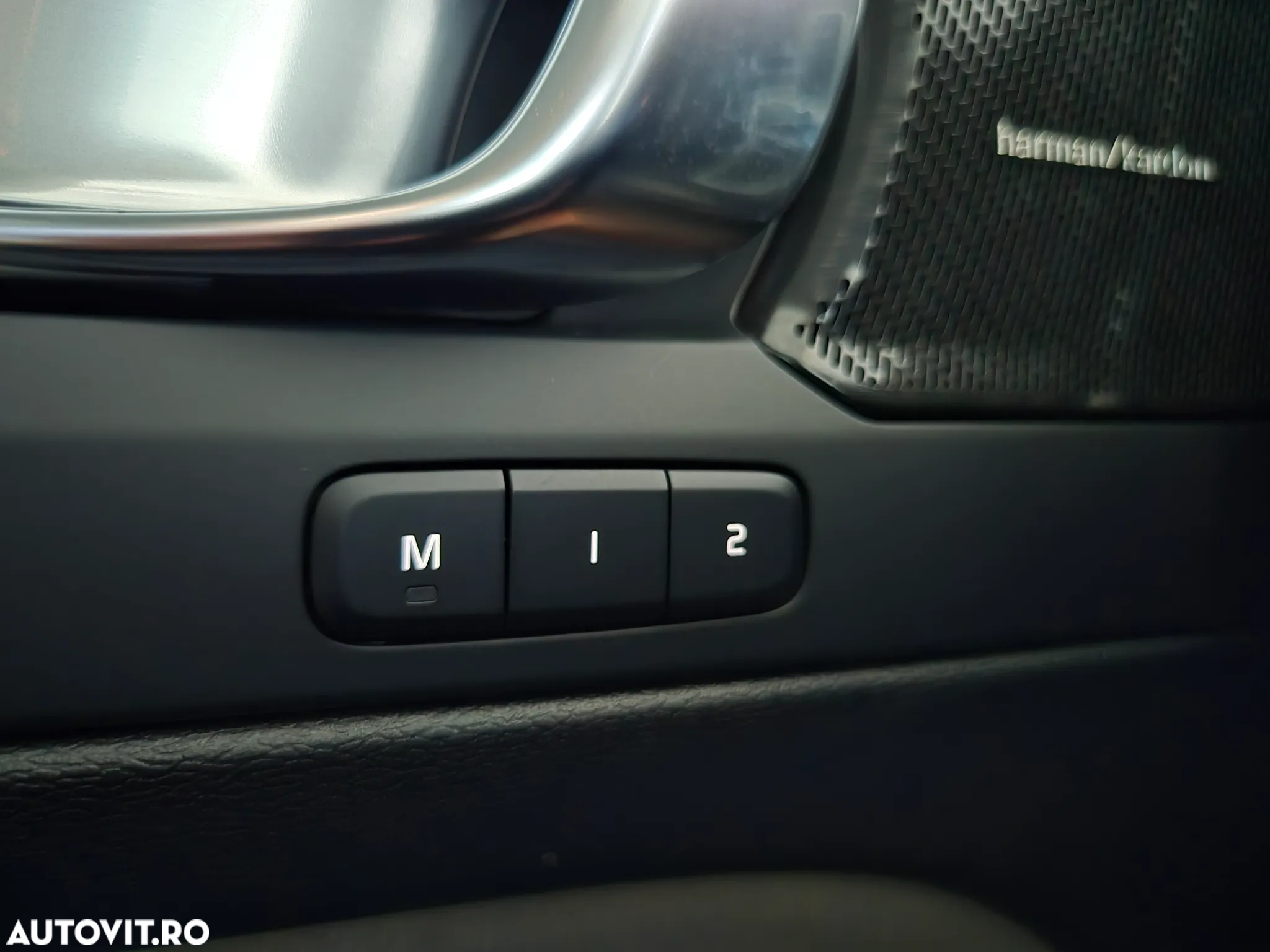 Volvo XC 40 - 31