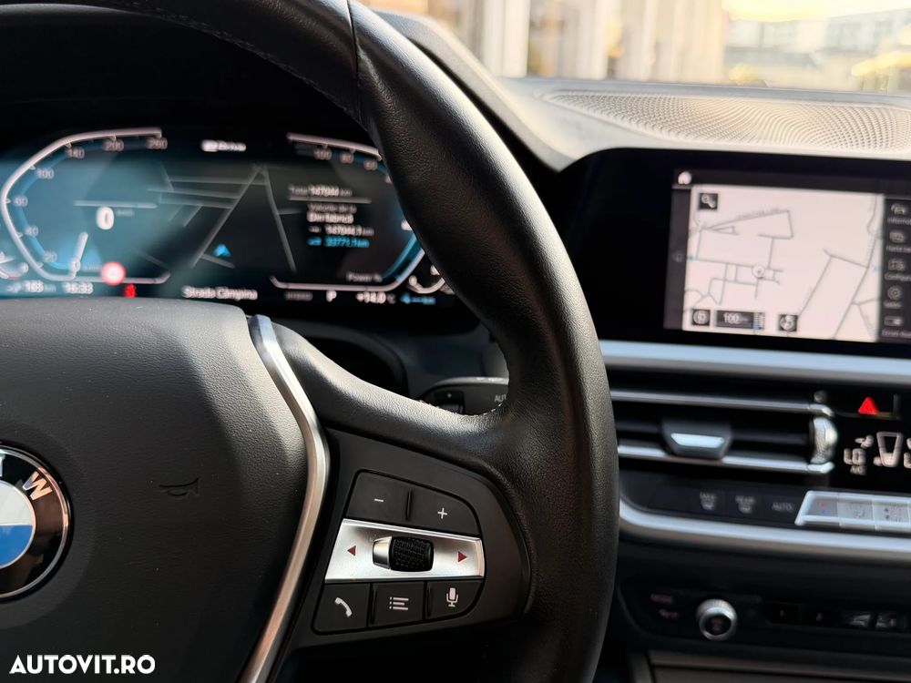 BMW Seria 3 330e Aut. Advantage - 27