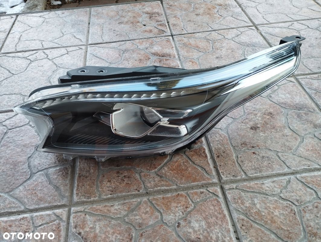 Lampa lewa Full LED Kia XCeed 92101J7300 2019-2022 - 1