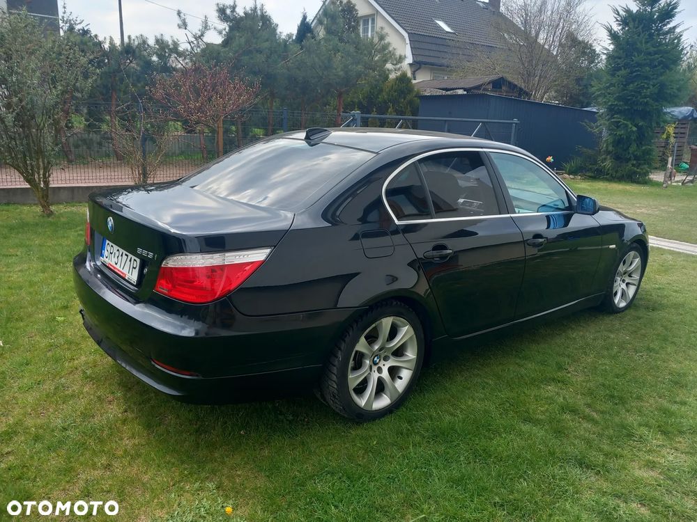 BMW Seria 5 523i - 3