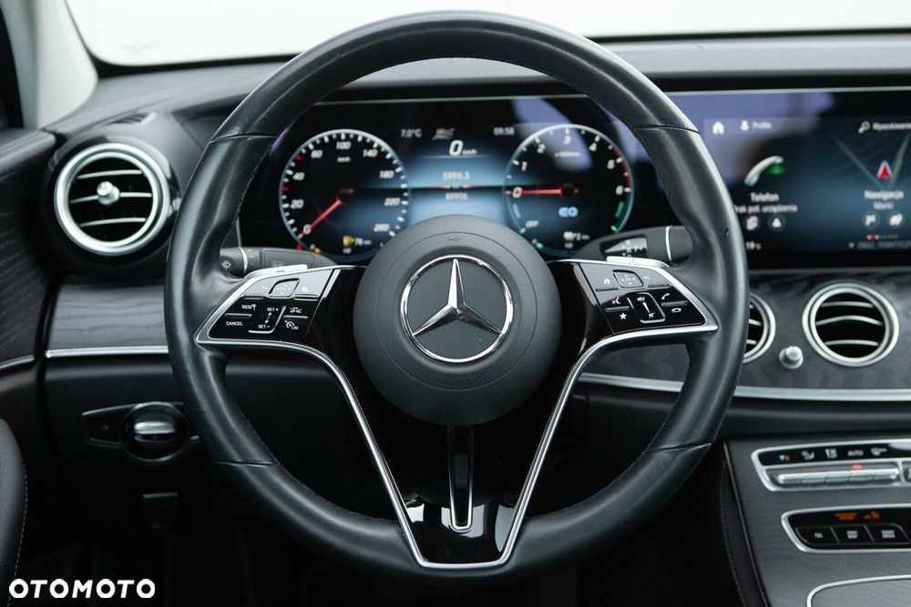 Mercedes-Benz Klasa E - 25