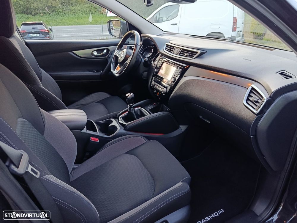 Nissan Qashqai 1.5 dCi Tekna Premium - 10