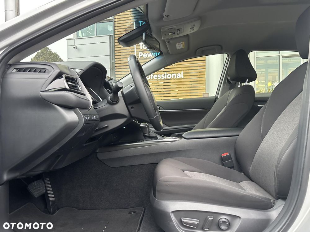 Toyota Camry 2.5 Hybrid Comfort CVT - 10