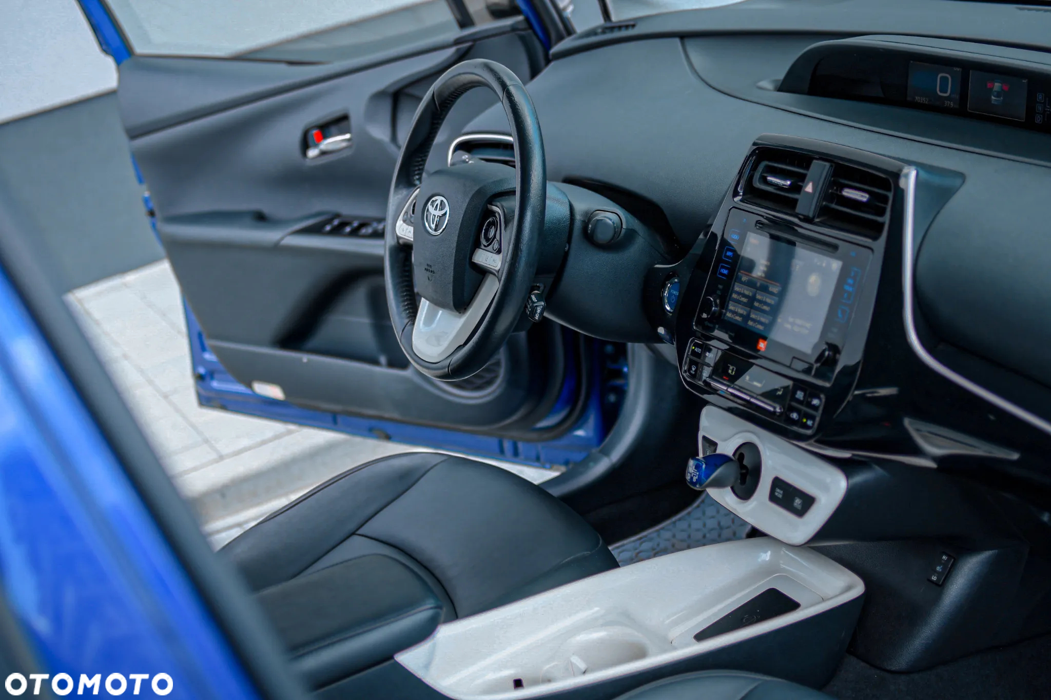 Toyota Prius 1.8 Hybrid Prestige - 8