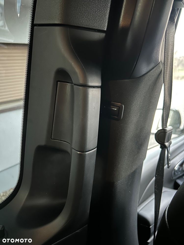 Mercedes-Benz Klasa V 300 d lang 4Matic 9G-TRONIC Avantgarde - 23