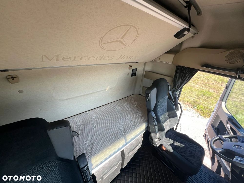 Mercedes-Benz Actros MP4 - 7