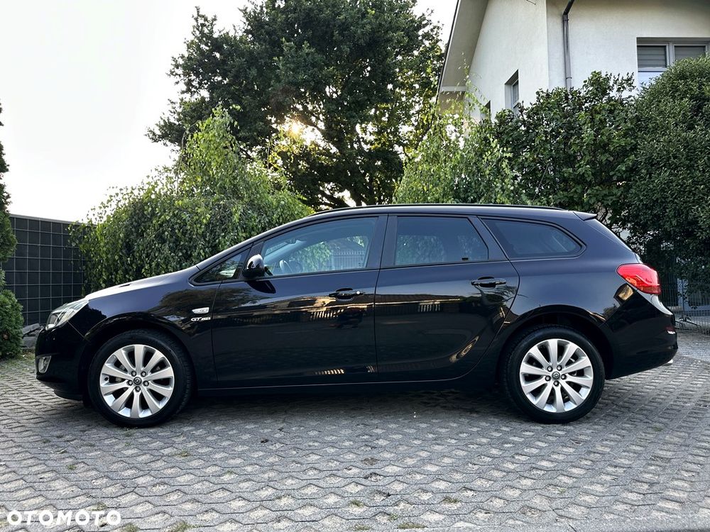 Opel Astra 1.4 Turbo Design Edition - 10