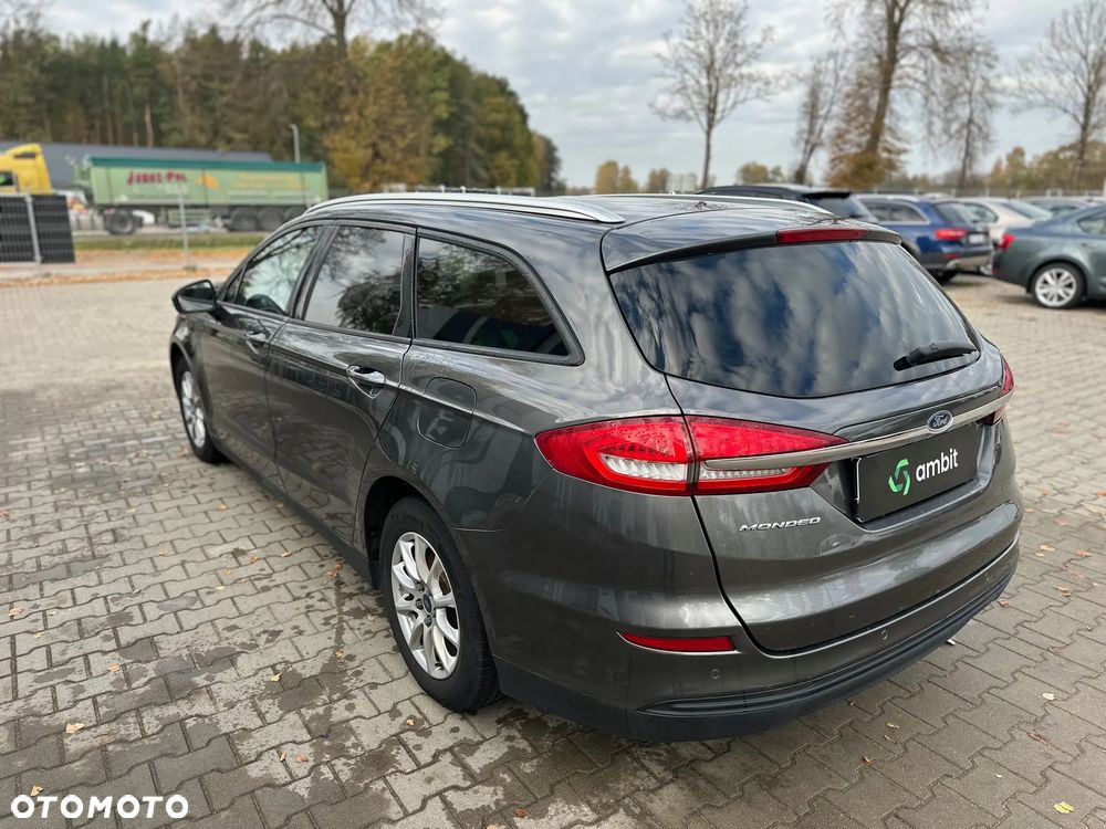 Ford Mondeo - 8