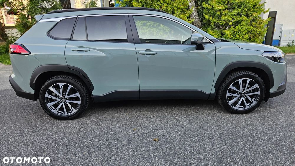 Toyota Corolla Cross 2.0 Hybrid Executive AWD - 9