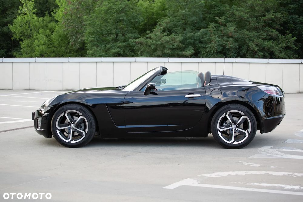 Opel GT 2.0 Turbo - 2
