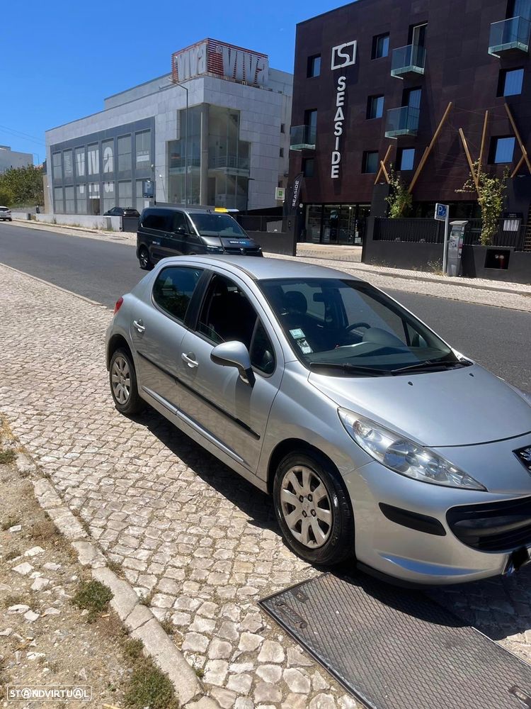 Peugeot 207 1.4 16V Trendy - 1