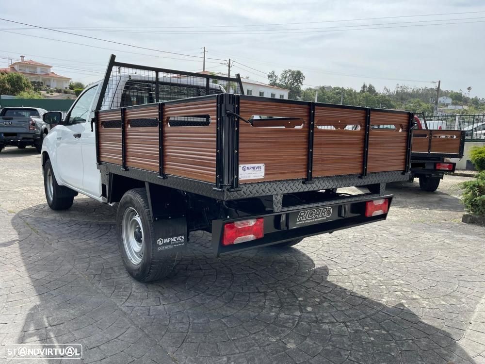 Toyota Hilux HILUX 2.4 D 4W2 VIII (150CV) - 6