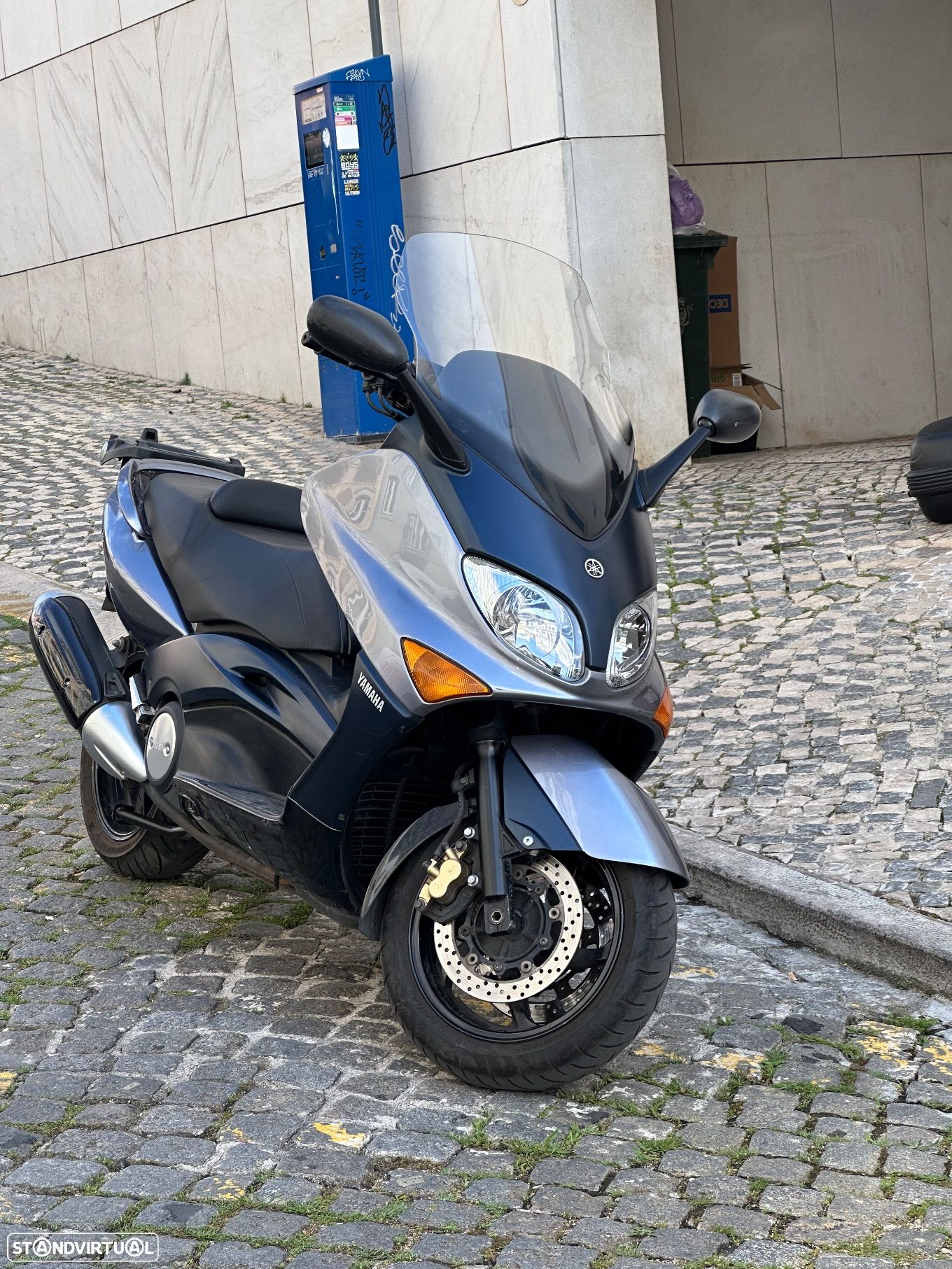 Yamaha TMAX - 1