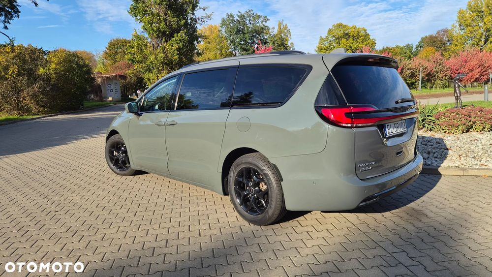 Chrysler Pacifica 2022 photo 3