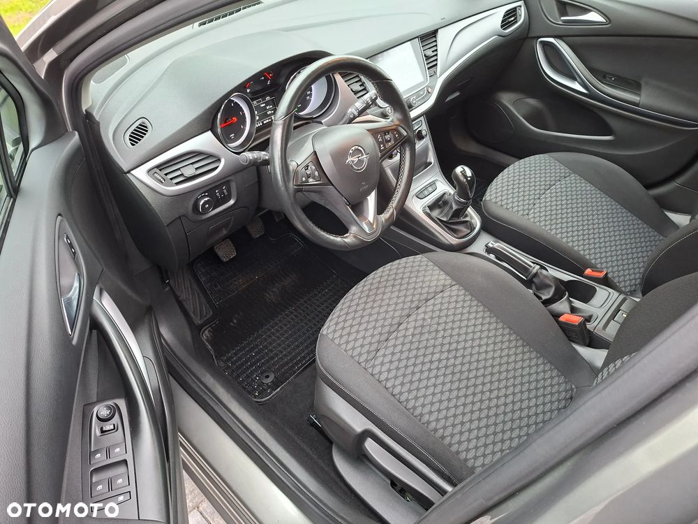 Opel Astra 1.6 CDTI Sport - 13