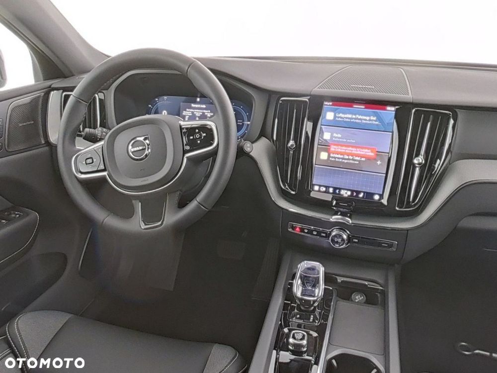 Volvo XC 60 T8 Plug-In Hybrid AWD Plus Black Edition - 8