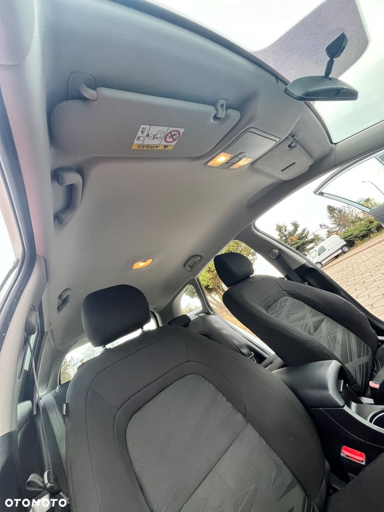 Kia Ceed 1.6 CRDi 128 ISG SW Vision - 20