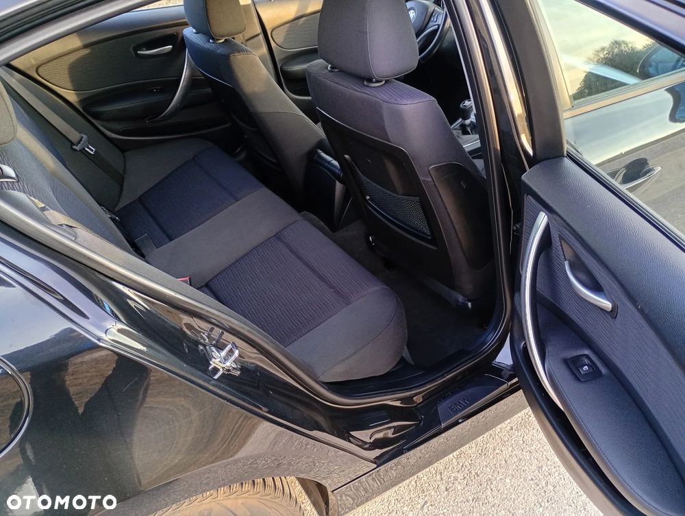 BMW Seria 1 - 26